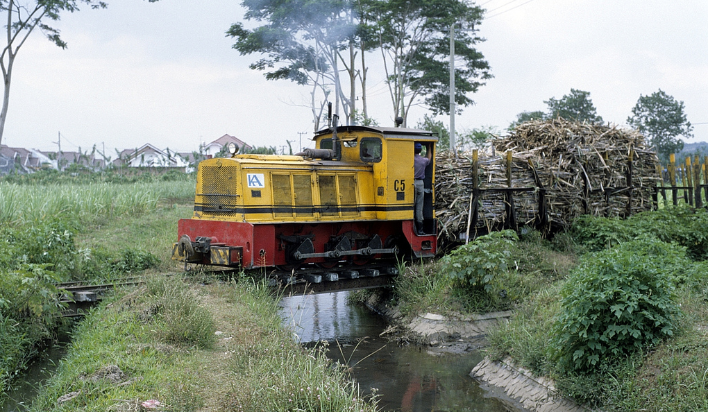 Kereta Tebu